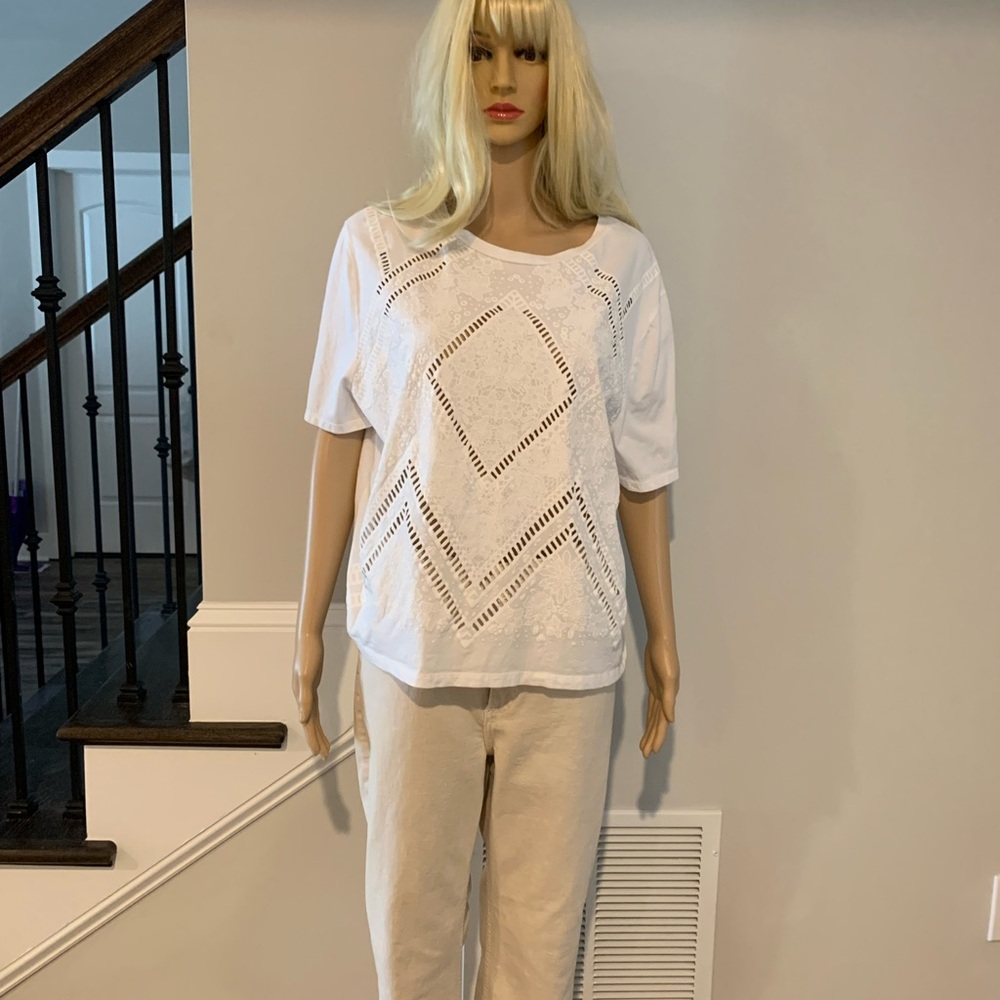Zara embroidered white eyelet t-shirt